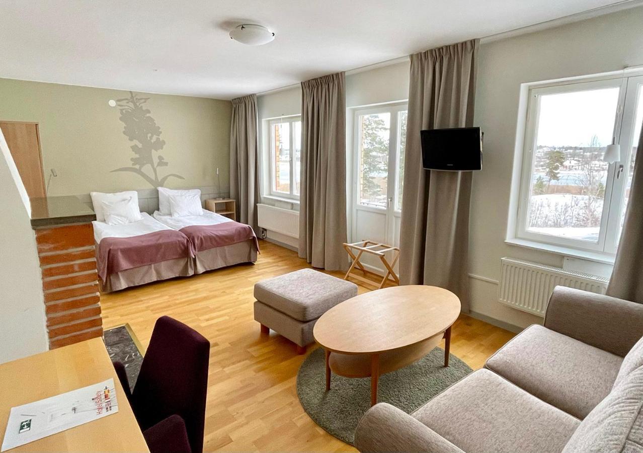 Runoe Moeten & Events Åkersberga Esterno foto